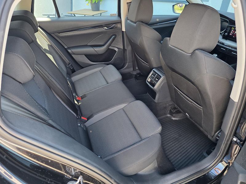 Škoda Octavia (2023) 2.0TDI AMBITON ČR NOVÉ 1.MAJ - fotka 9 z 17