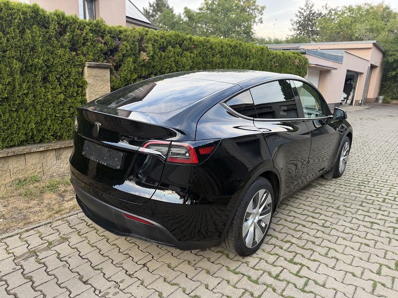 Tesla Model Y DUAL MOTOR-LONG RANGE-TAŽNÉ- - fotka 4 z 19