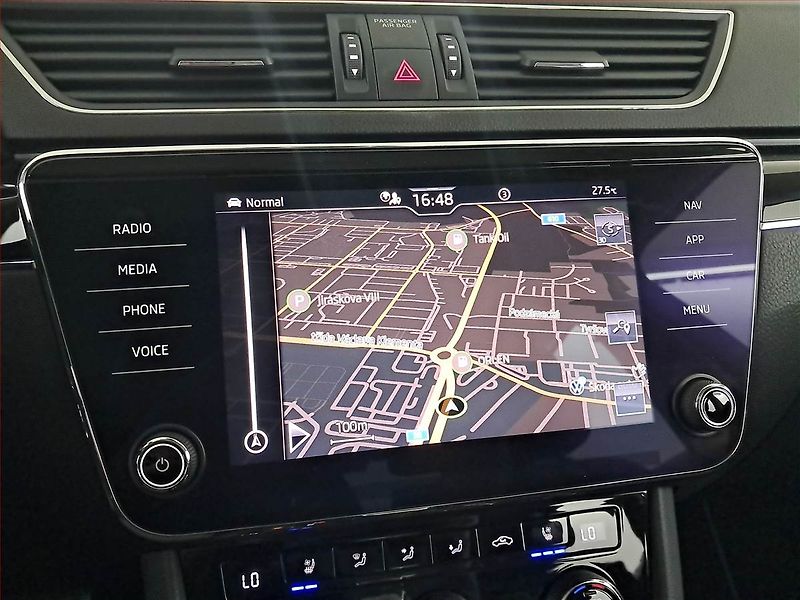 Škoda Superb (2020) Laurin&Klement iV 1.4 TSI PHEV - fotka 21 z 24