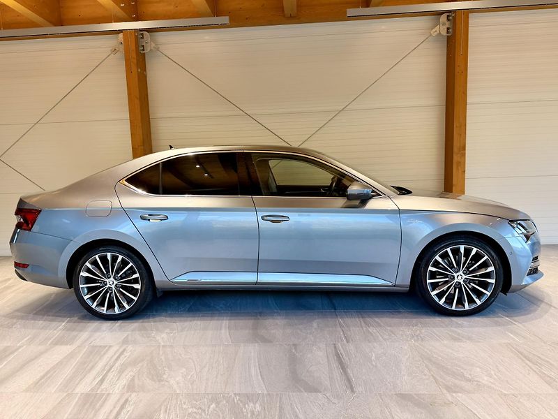 Škoda Superb 2.0 TDi 140 Kw DSG L&K - fotka 2 z 38