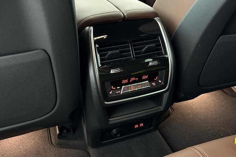 BMW X5 xDrive30d - fotka 26 z 28