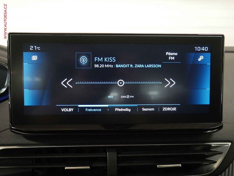Peugeot 3008 (2021) 1.2PT, 2.maj,ČR, LED, navi - fotka 16 z 22