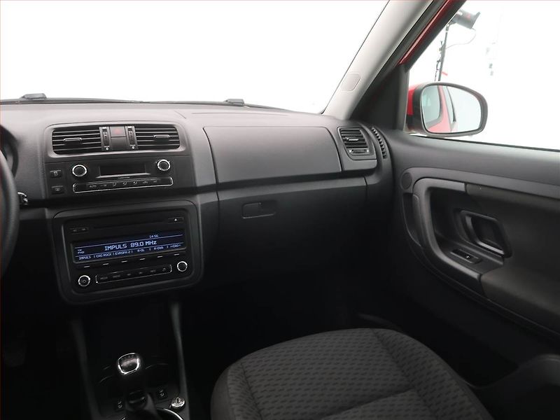 Škoda Roomster (2014) Ambition 1.2 TSI, ČR,1.maj - fotka 8 z 16