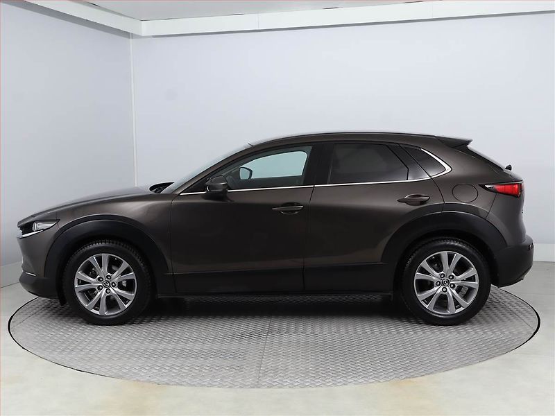 Mazda CX-30 (2021) Plus Skyactiv-G 2.0 - fotka 3 z 21