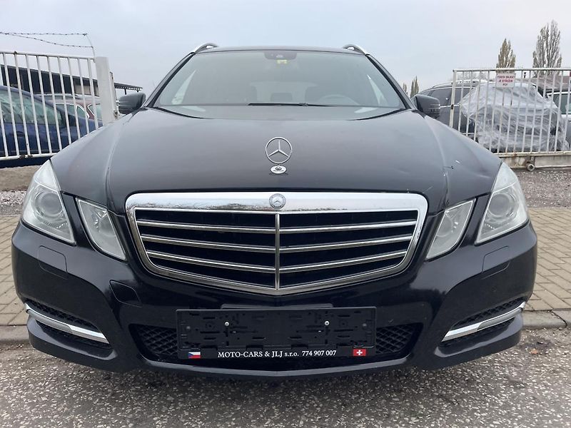 Mercedes-Benz Třídy E (2011) 250cdi T 4M 150kw - fotka 3 z 49