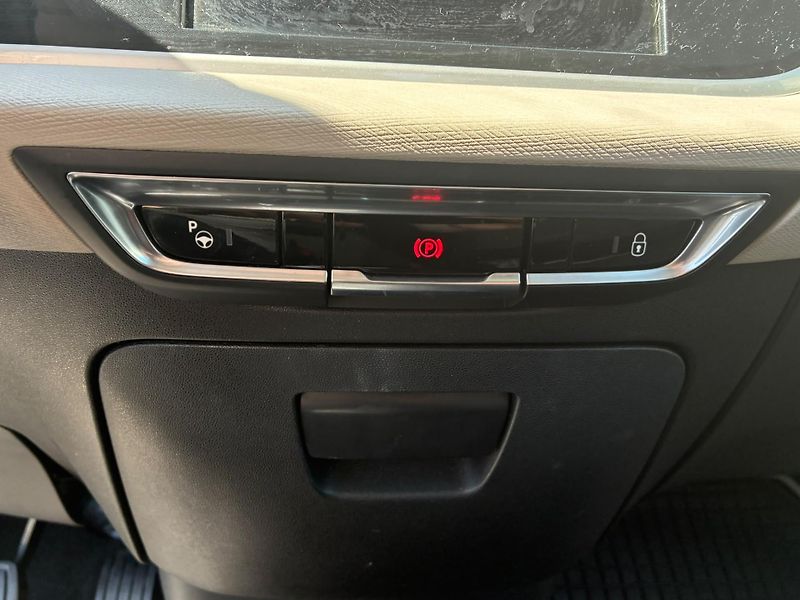 Citroën C4 Picasso (2017) 1.6HDi,88KW,MASÁŽ, BLIS, 1.MAJ - fotka 16 z 35