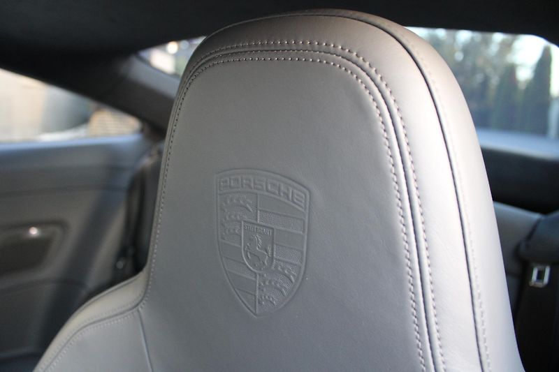 Porsche 911 Turbo S*Burmester*Aero*Záruka* - fotka 29 z 39