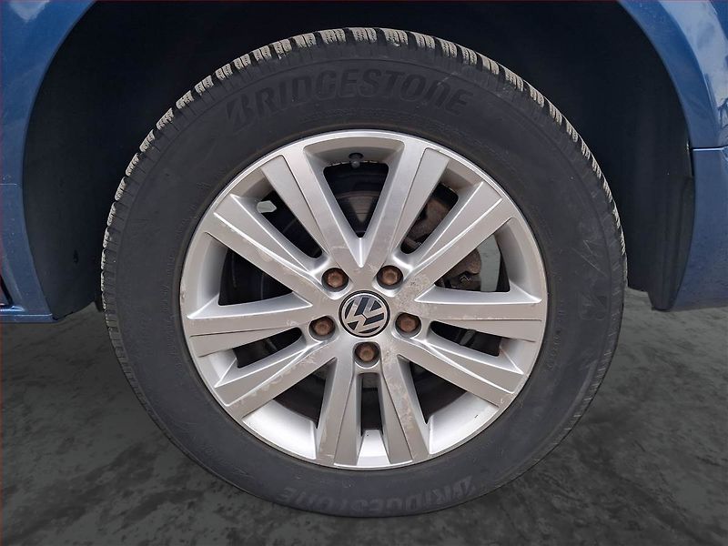 Volkswagen Multivan (2014) Highline 2.0 TDI 4Motion, ČR - fotka 15 z 20
