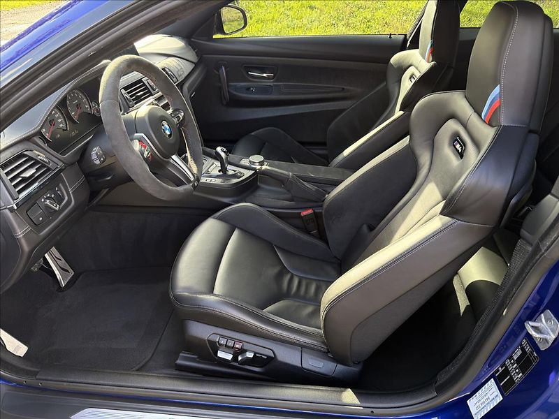 BMW M4 3,0 CS 338 Kw ČR DPH - fotka 33 z 50