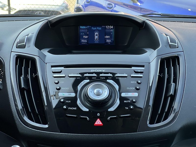 Ford Kuga 2.0TDCi 4x4 TAŽNÉ TEMPOMAT  - fotka 15 z 31
