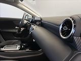 Mercedes-Benz CLA 180d Shooting Brake Progressiv - náhled 17