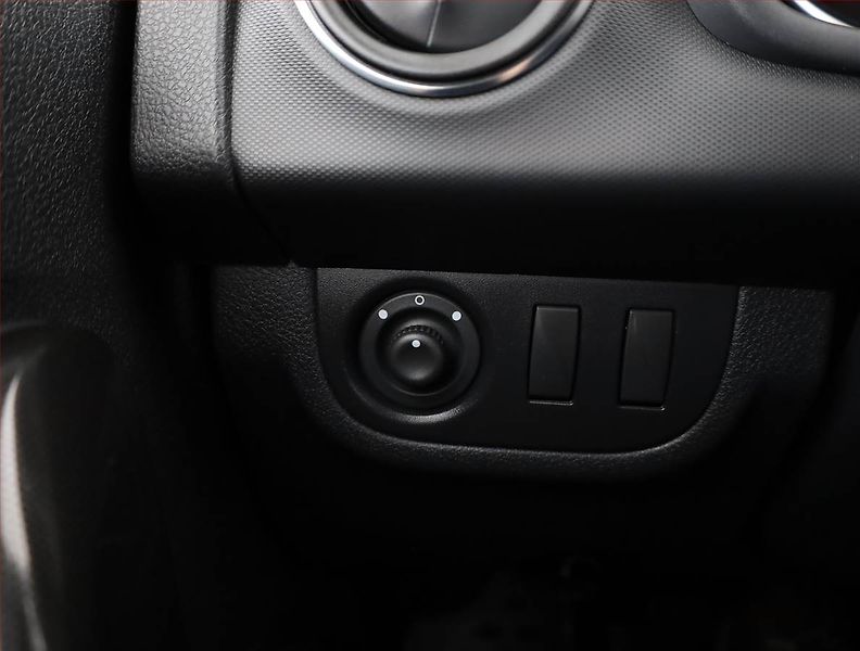 Dacia Logan (2019) 1.0 SCe, ČR,1.maj, Serv.kniha - fotka 14 z 15