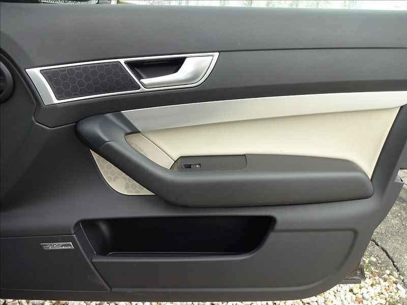 Audi A6 Allroad 3,0 TDI 176kW QUATRO - fotka 36 z 63