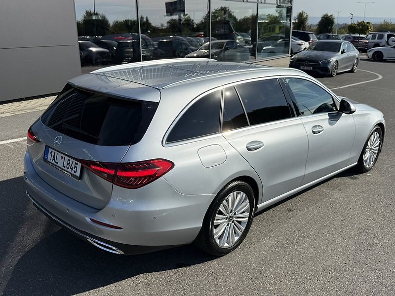 Mercedes-Benz Třídy C (2025) 220 d 4MATIC kombi - fotka 40 z 40