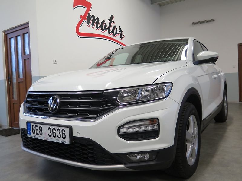 Volkswagen T-Roc (2020) 1.5TSI,klima,výhřev,2xkola - fotka 28 z 30