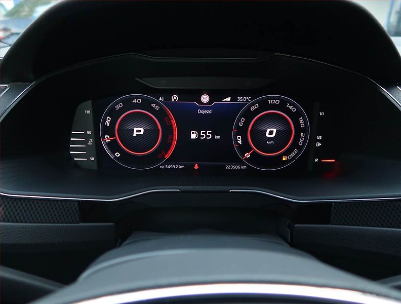 Škoda Superb (2019) Sportline 2.0 TDI, 4X4 - fotka 11 z 19