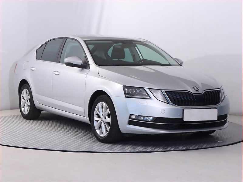 Škoda Octavia (2017) Style 1.6 TDI, Tempomat - fotografie inzerátu