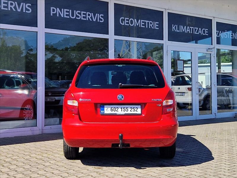 Škoda Fabia 1,2 TSI STŘE.OKNO KLIMA ZIMAKY - fotka 4 z 28