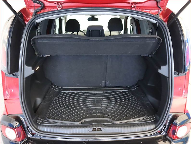 Citroën C3 Picasso (2016) 1.4 i, Serv.kniha, Tempomat - fotka 14 z 16
