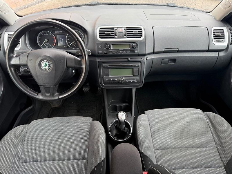 Škoda Fabia (2007) II 1.4 16V Sportline - fotka 7 z 11