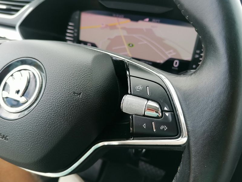 Škoda Superb (2021) IV 1.4 TSi PHEV 160kW - fotka 25 z 36