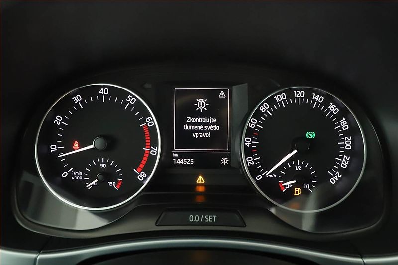Škoda Fabia (2015) Ambition 1.2 TSI, Automat - fotka 8 z 14