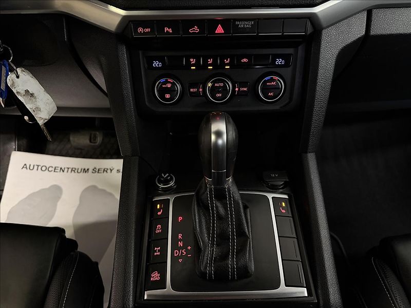 Volkswagen Amarok 3.0TDI 190kW 4MOTION AVENTURA - fotka 24 z 40