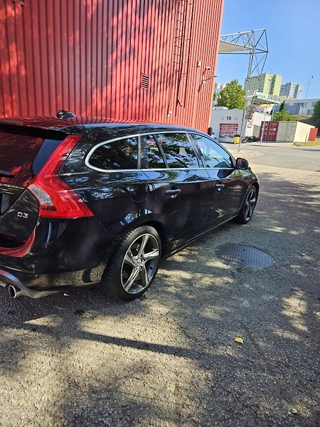 Volvo V60 (2012) R DESIGN - fotka 5 z 31