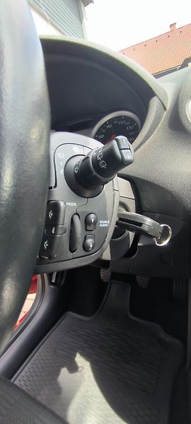 Renault Clio (2012) 1,2 16V 55kW - fotka 24 z 28