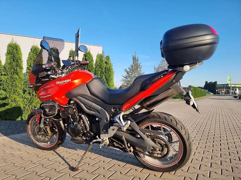 Triumph Tiger 1050 (2008) - fotka 6 z 8