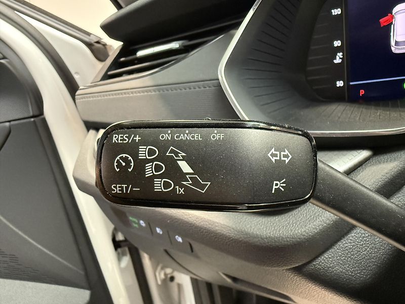 Škoda Octavia 2.0 TDI 110kW DSG Ambition Com - fotka 9 z 13
