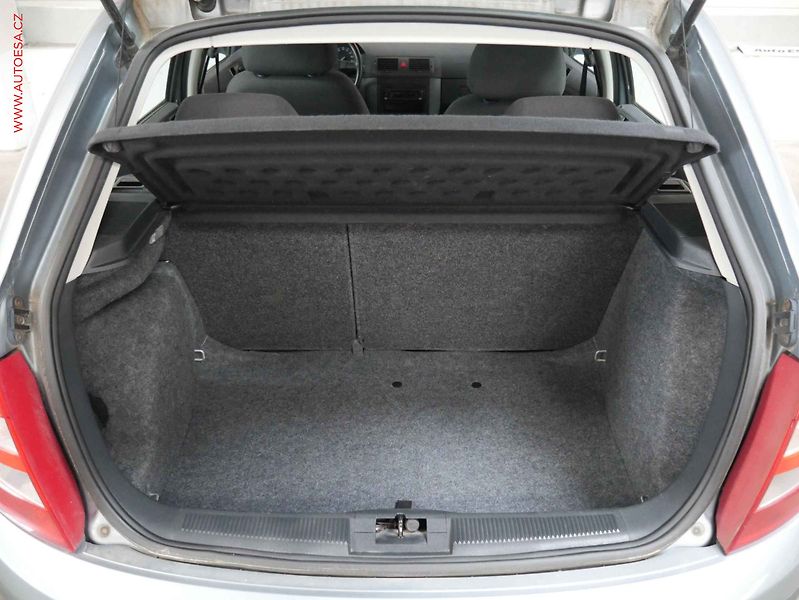 Škoda Fabia (2003) 1.2i, ČR, STK3/28 - fotka 7 z 14