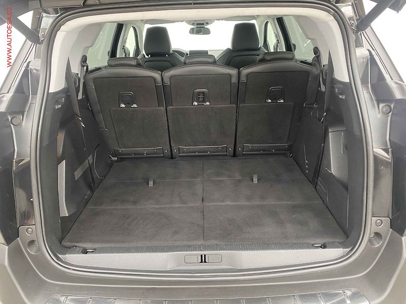 Peugeot 5008 (2019) 2.0 HDi, Allure, AT, LED - fotka 7 z 18