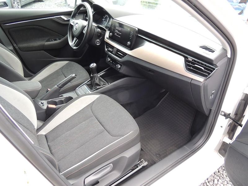 Škoda Scala (2020) 1.0TSi,85kw,Style,full LED,ČR - fotka 34 z 55