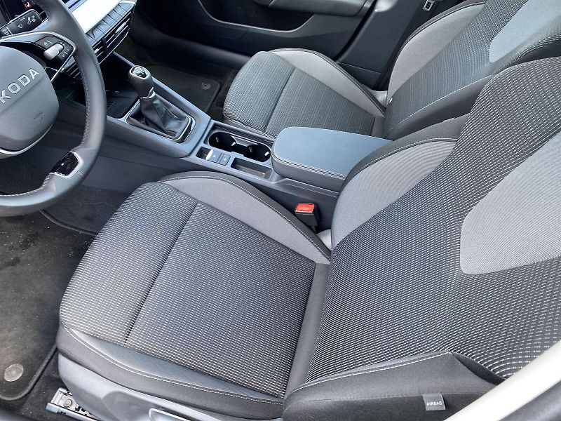 Škoda Octavia (2025) 1.5 TSI Selection - fotka 6 z 35