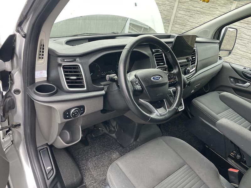 Ford Transit 2.0TDCi 130PS CONECT KARMANN - fotka 80 z 185