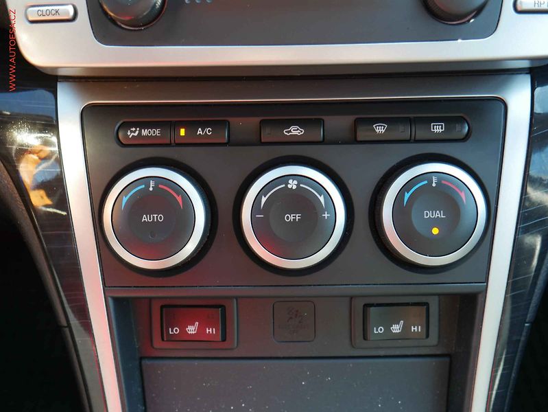 Mazda 6 (2009) 2.5 16V, AC, tempo, xenon - fotka 17 z 20