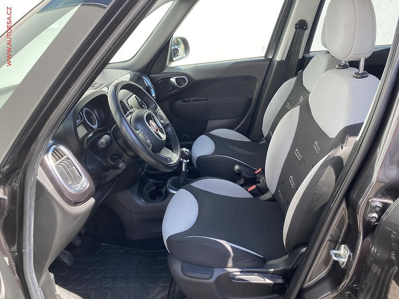Fiat 500L (2013) 0.9i, servis.kniha, AC - fotka 9 z 16