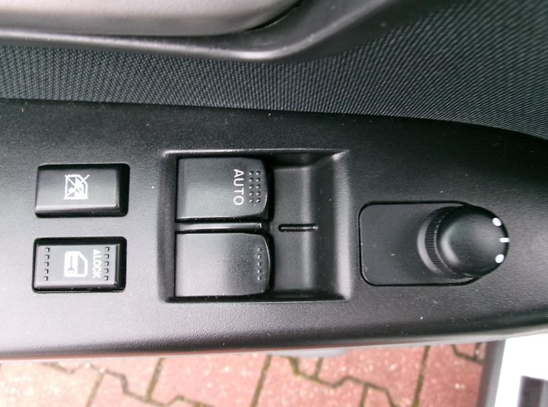 Suzuki SX4 (2009) 1.9DDiS 4x4 KLIMA výhřev TAŽNÉ - fotka 23 z 30