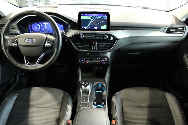 Ford Kuga TDCi AWD Titanium X ACC/BLIS/B - fotka 12 z 32