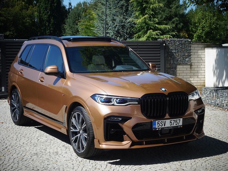 BMW X7 (2022) 4.0d*XD*M-PAKET*24000KM*TOP*CZ - fotka 7 z 50