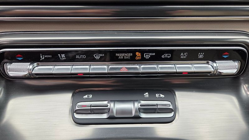 Mercedes-Benz Třídy V 300d Exclusive 4MATIC ACC - fotka 16 z 28