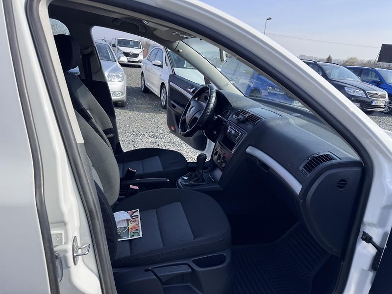 Škoda Octavia II 1.9 TDI,77 kW, 1.Majitel,ČR - fotka 16 z 30