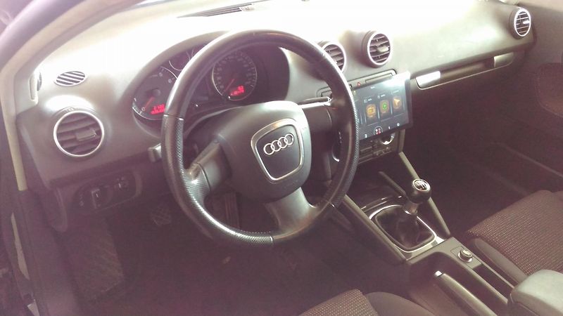 Audi A3 (2006) 2,0FSI,110KW,ALU,AUT.KLIMA - fotka 15 z 27