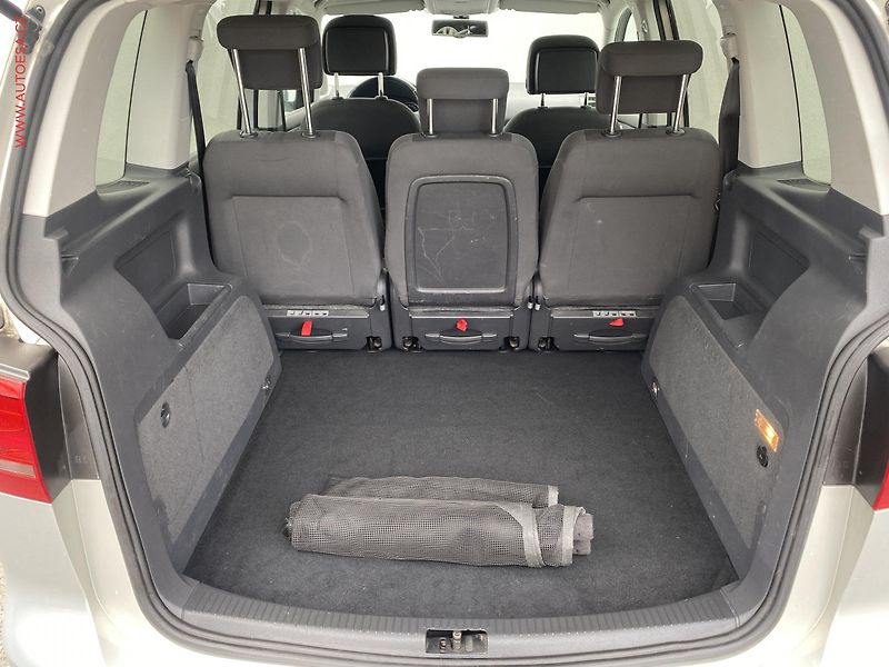 Volkswagen Touran (2013) 1.6 TDi, Comfortline, DSG - fotka 7 z 18