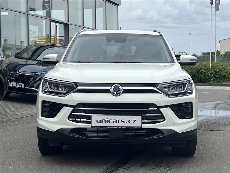 SsangYong Korando 1,5 TGDI  Premium AT 4WD CZ - fotka 2 z 28