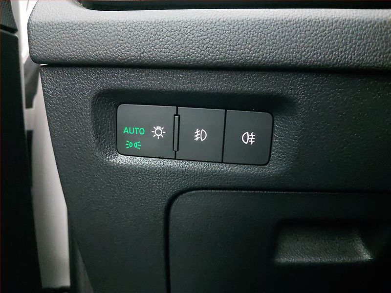 Škoda Octavia (2022) Ambition 2.0 TDI, Tempomat - fotka 18 z 20
