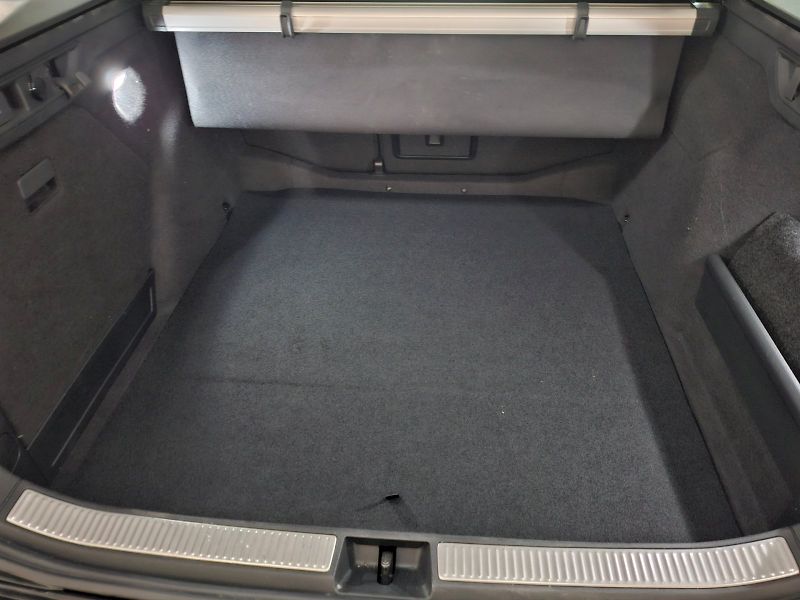 Škoda Superb (2025) COMBI SELECTION TD 110/2.0 A7F - fotka 6 z 41
