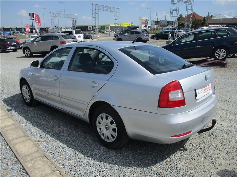 Škoda Octavia 1,4 i, klima,serv.kniha, - fotka 7 z 30