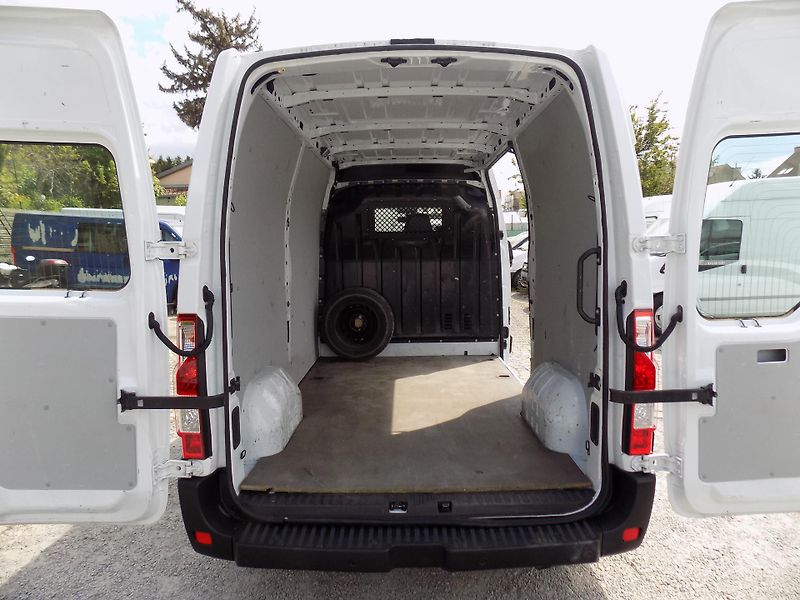 Nissan Interstar 2,3 DCI 100 KW L2H2 AC, TEMP - fotka 24 z 41
